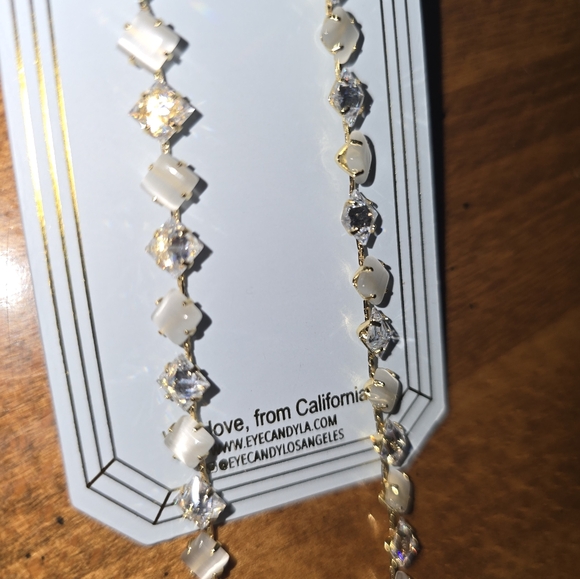 Eye Candy Earrings - Picture 2 of 4